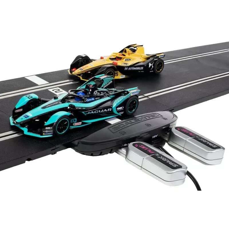 Scalextric - Spark Plug - Formula E Racing Set - Image 5