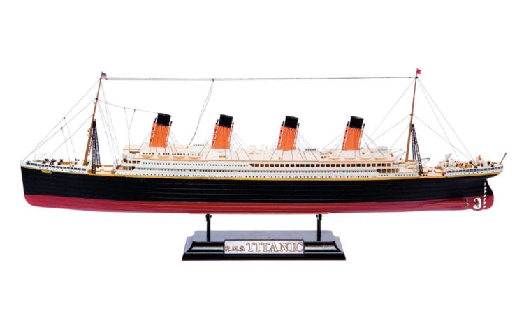 Airfix - 1:700 RMS Titanic Gift Set - Image 2