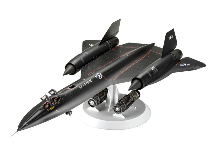 Revell - 1/48 Lockheed SR-71 A Blackbird - Image 2