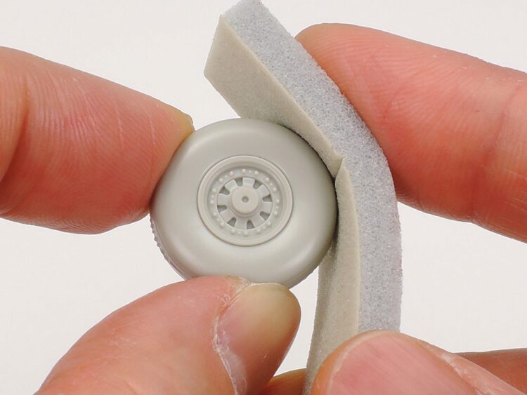 Tamiya - Sanding Sponge Sheet, 320 - Image 3