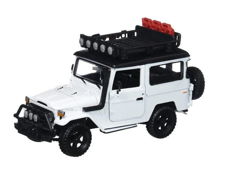 Motormax - 1:24 Toyota FJ40 Land Cruiser Off Road - White