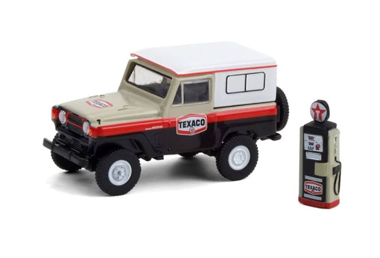 Greenlight - 1:64 The Hobby Shop Series 10 1967 Nissan Patrol w/ Vintage Gas Pump