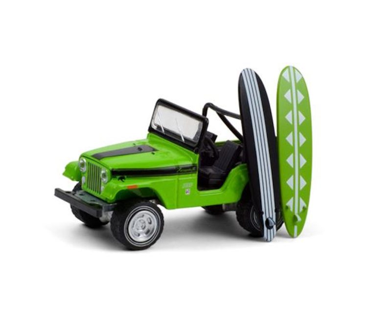 Greenlight - 1:64 The Hobby Shop Series 10 1971 Jeep CJ-5 Renegade w/ Surfboards