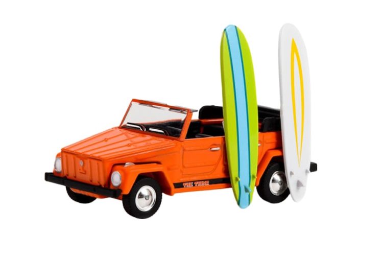 Greenlight - 1:64 The Hobby Shop Series 14 1971 Volkwagen Type 181 "The Thing" with Surfboards