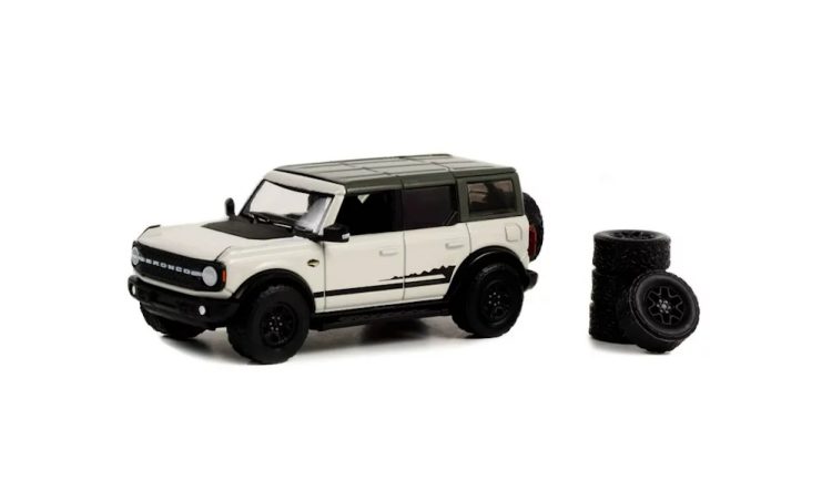 Greenlight - 1:64 The Hobby Shop Series 14 2021 Ford Bronco Wildtrack w/ Spare Tires