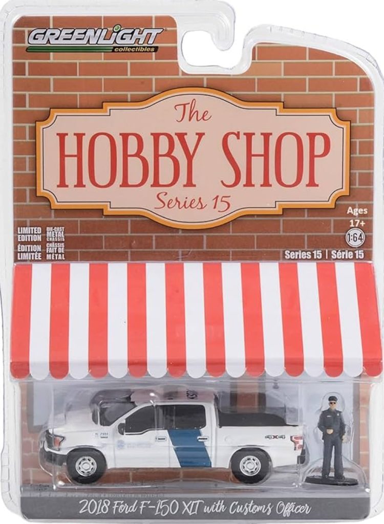 Greenlight - 1:64 The Hobby Shop Series 15 2018 Ford F-150 XLT w/ Customs Officer - Image 2