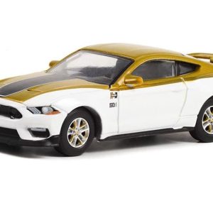 Greenlight - 1:64 Running on Empty Series 15 2021 Ford Mustang Mach 1