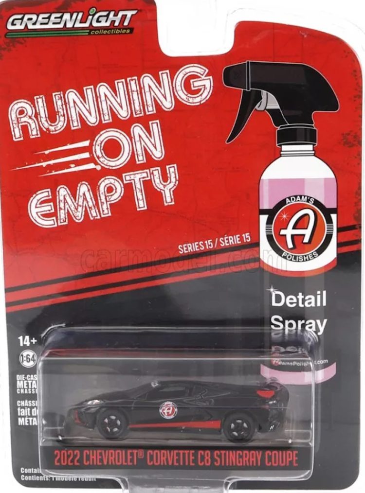 Greenlight - 1:64 Running on Empty Series 15 2022 Chevrolet Corvette C8 Stingray Coupe - Image 2