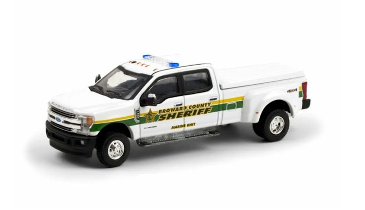 Greenlight - 1:64 Dually Drivers Series 6 2018 Ford F-350 Lariat (Chase)