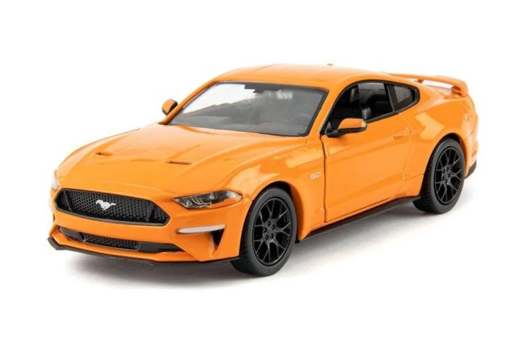 Motormax - 1:24 2018 Ford Mustang GT "Timeless Legends"