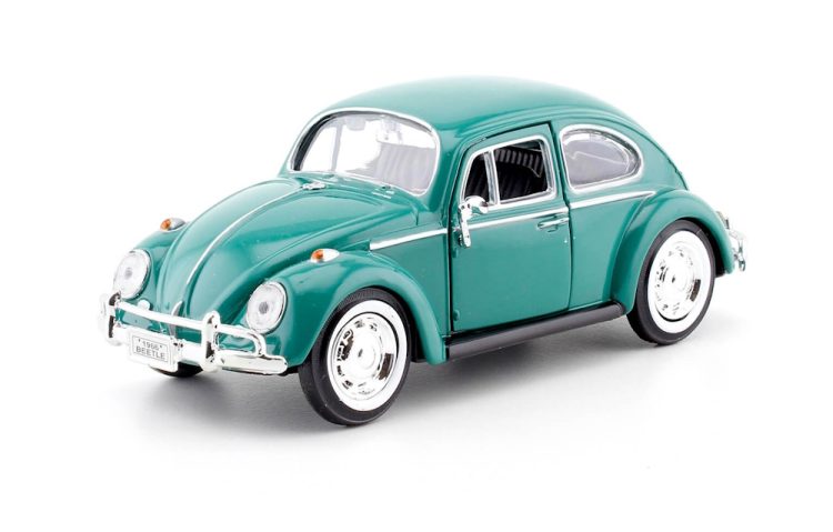 Motormax - 1:24 1966 Volkswagen Beetle "Timeless Legends"