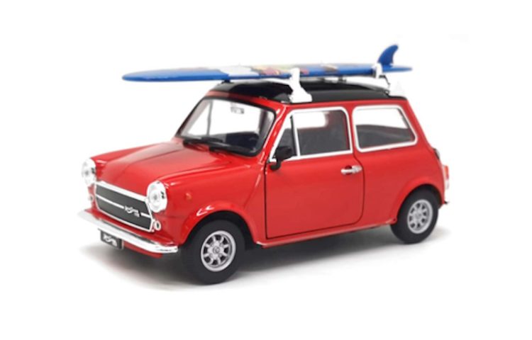 Welly - NEX 1:24 Mini Cooper 1300 - Red w/ Surfboard