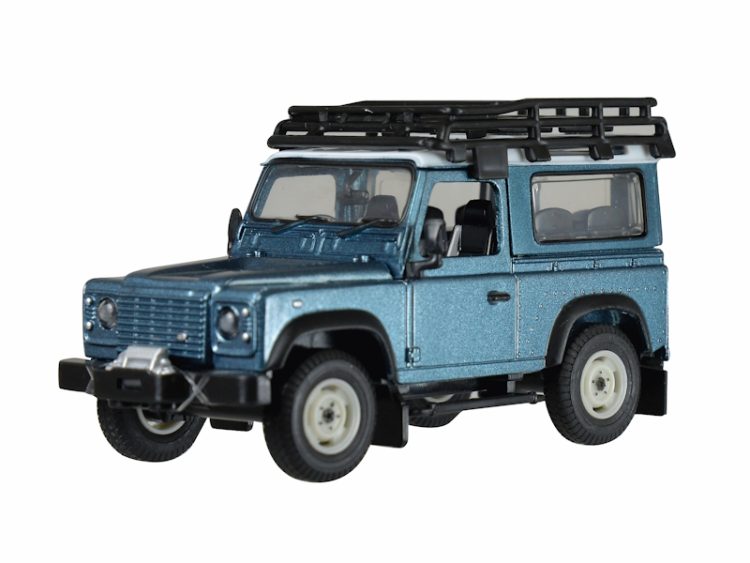 Britains - 1:32 Land Rover Defender 90 w/ Roof Rack