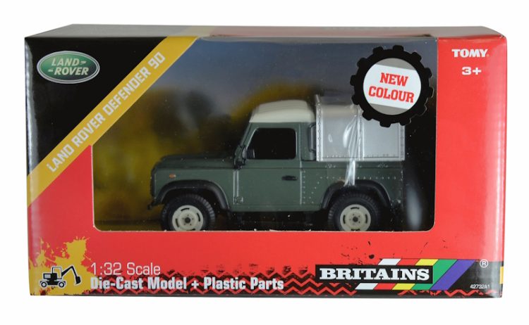 Britains - 1:32 Land Rover Defender 90 w/ Canopy - Image 7