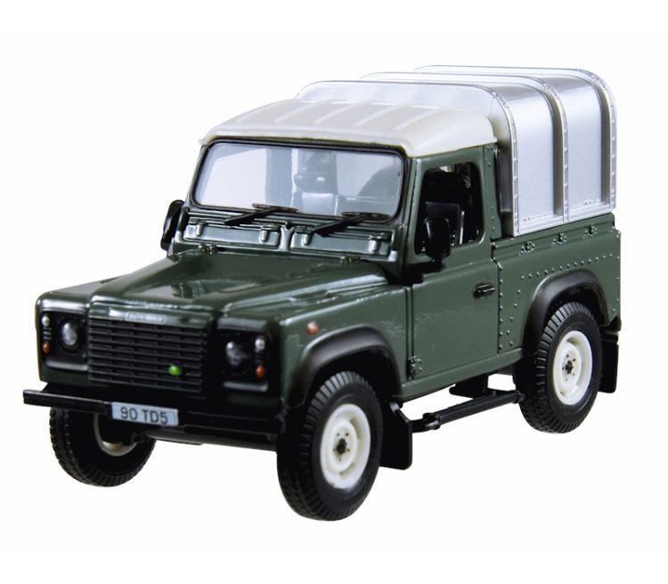 Britains - 1:32 Land Rover Defender 90 w/ Canopy