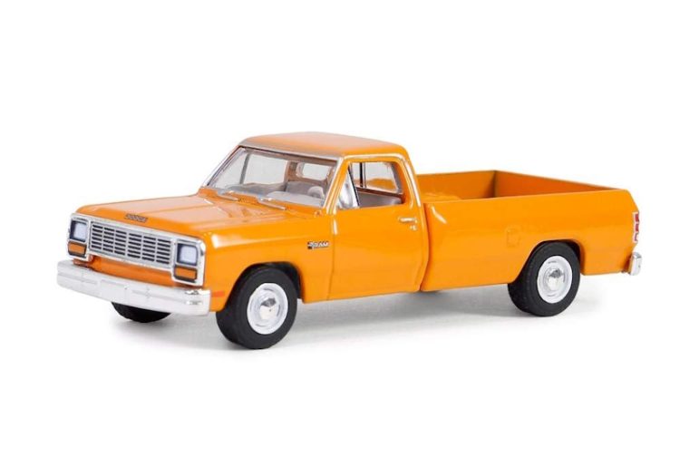 Greenlight - 1:64 1982 Dodge Ram D-250 - Blue Collar Collection Series 13