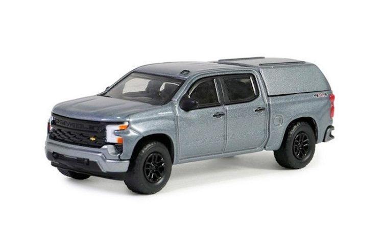 Greenlight - 1:64 2023 Chevrolet Silverado 1500 - Blue Collar Collectibles Series 13