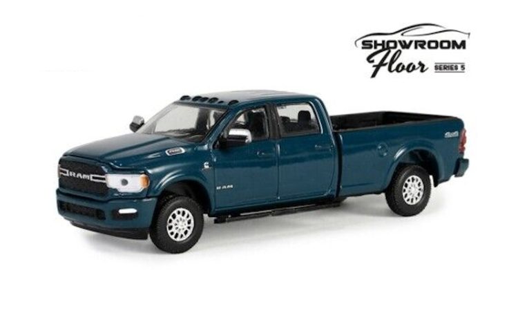 Greenlight - 1:64 2023 RAM 2500 Bighorn - Showroom Floor Series 5