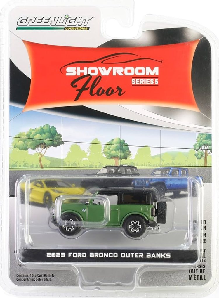 Greenlight - 1:64 2023 Ford Bronco Outer Banks - Showroom Floor Series 5 - Image 2