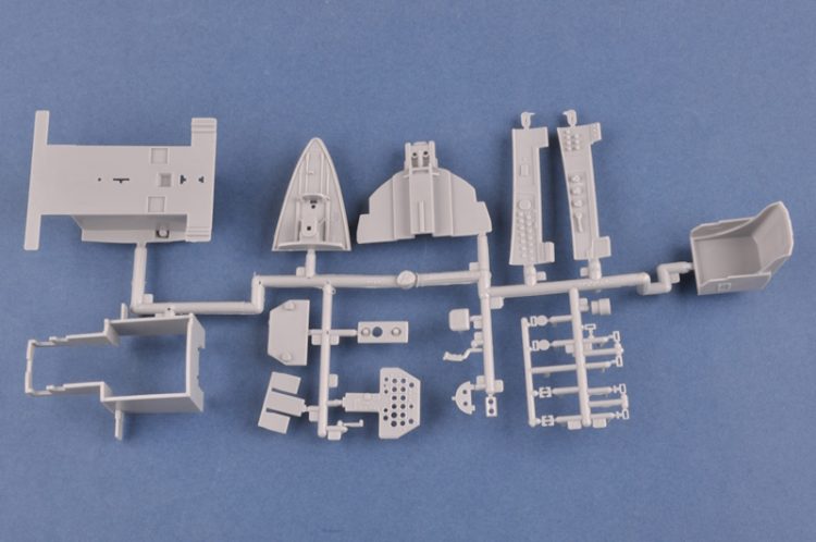 HobbyBoss - 1:18 F-86F-30 "Sabre" - Image 11