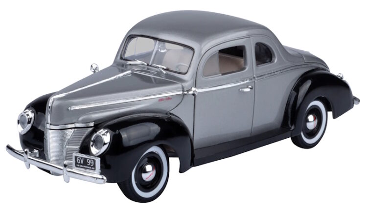 Motormax - 1:18 1940 Ford Deluxe - Grey/Black