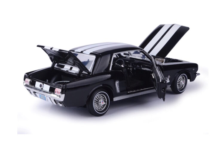 Motormax - 1:18 1964 ½ Ford Mustang Hardtop - Black - Image 2