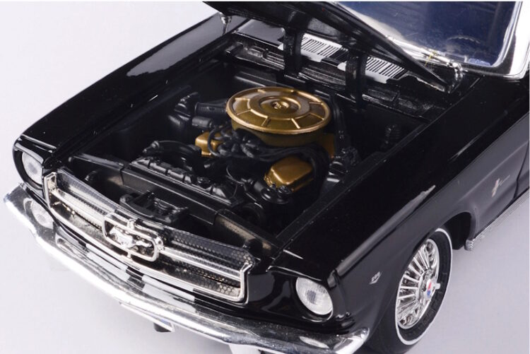 Motormax - 1:18 1964 ½ Ford Mustang Hardtop - Black - Image 3