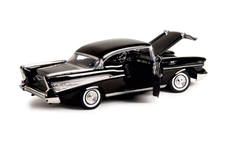 Motormax - 1:18 1957 Chevy Bel Air Coupe - Black - Image 2