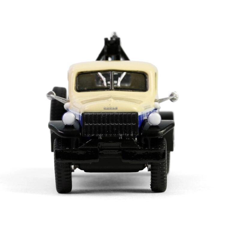 Greenlight - 1948 Dodge Power Wagon Wrecker - Chevron Special Edition Series 1 - Image 5