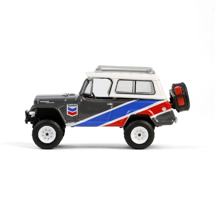 Greenlight - 1:64 1970 Jeep Jeepster Commando - Chevron Special Edition Series 1 - Image 2