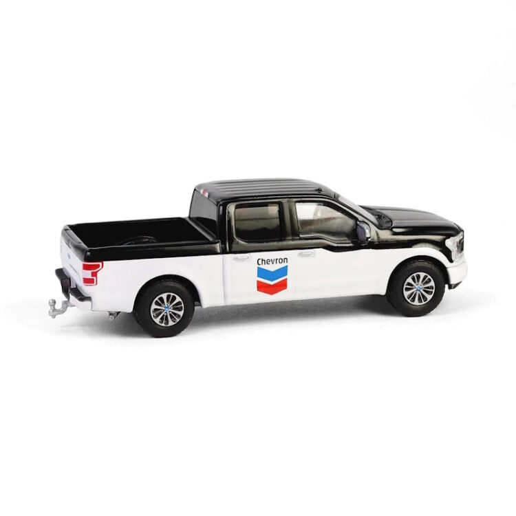 Greenlight - 1:64 2019 Ford F-150 with STX Package - Chevron Special Edition Series 1 - Image 3