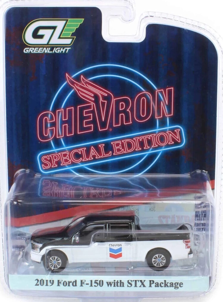 Greenlight - 1:64 2019 Ford F-150 with STX Package - Chevron Special Edition Series 1 - Image 8