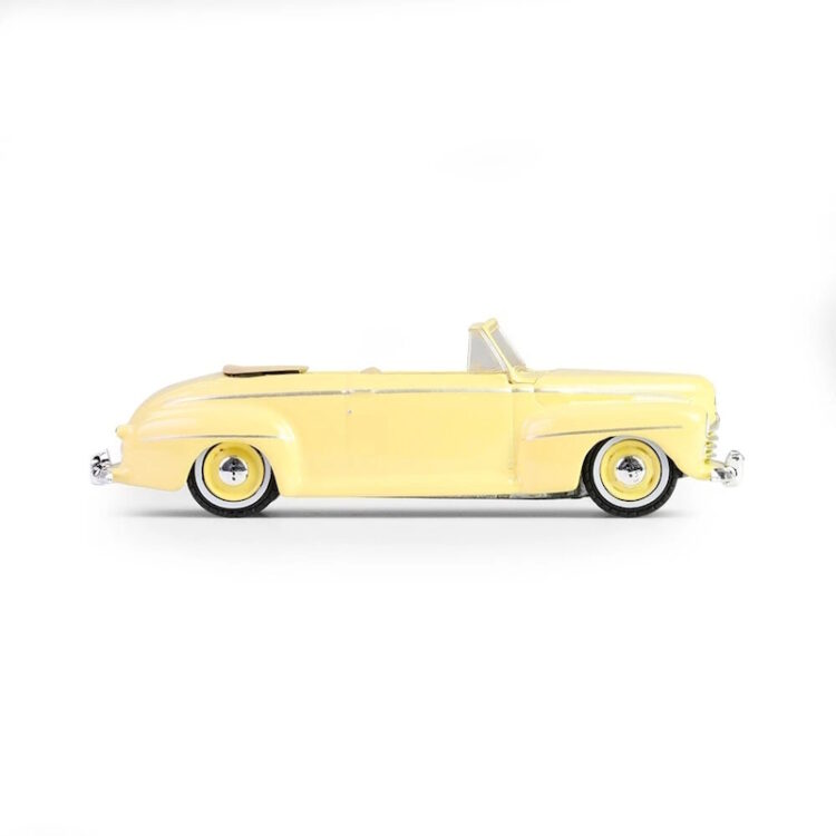 Greenlight - 1:64 1947 Ford Super De Luxe Covertible Club Coupe - Garbage Pail Kids Series 7 - Katate Kit - Image 4
