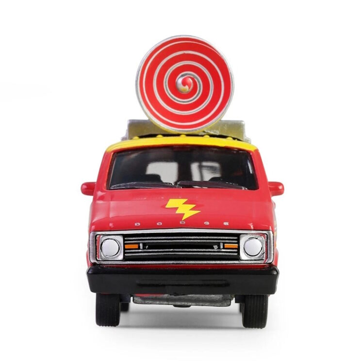 Greenlight - 1:64 1976 Dodge B-100 - Garbage Pail Kids Series 7 - Dish Grace - Image 3