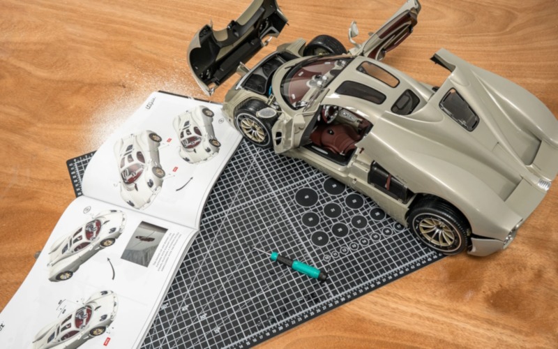 POCHER - Pagani Utopia Coupe - Rinascimento Lucido - Premium 1:8 Scale kit - Image 11