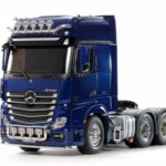 Tamiya - RC 1/14 Mercedes-Benz Actros 3363 6X4 Gigaspace (Pearl Blue Edition)