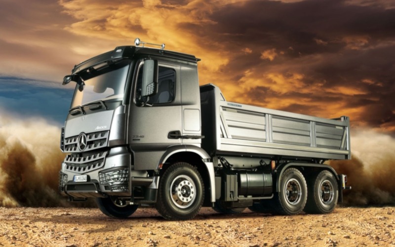 Tamiya - RC 1/14 Mercedes-Benz Arocs 3348 6X4 Tipper Truck - Image 2