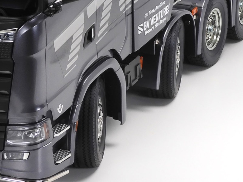 Tamiya - RC 1/14 Scania 770 S 8x4/4 (Gun Metal Edition) - Image 3