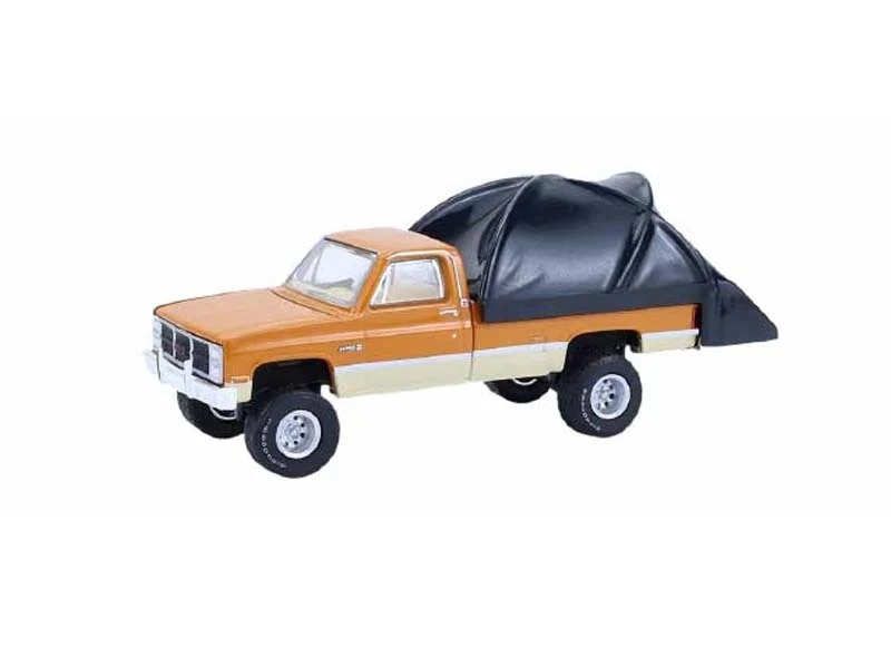 Greenlight - 1:64 1986 GMC Sierra Lifted - The Great Outdoors Series 4 - Image 2