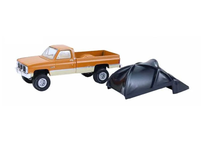 Greenlight - 1:64 1986 GMC Sierra Lifted - The Great Outdoors Series 4