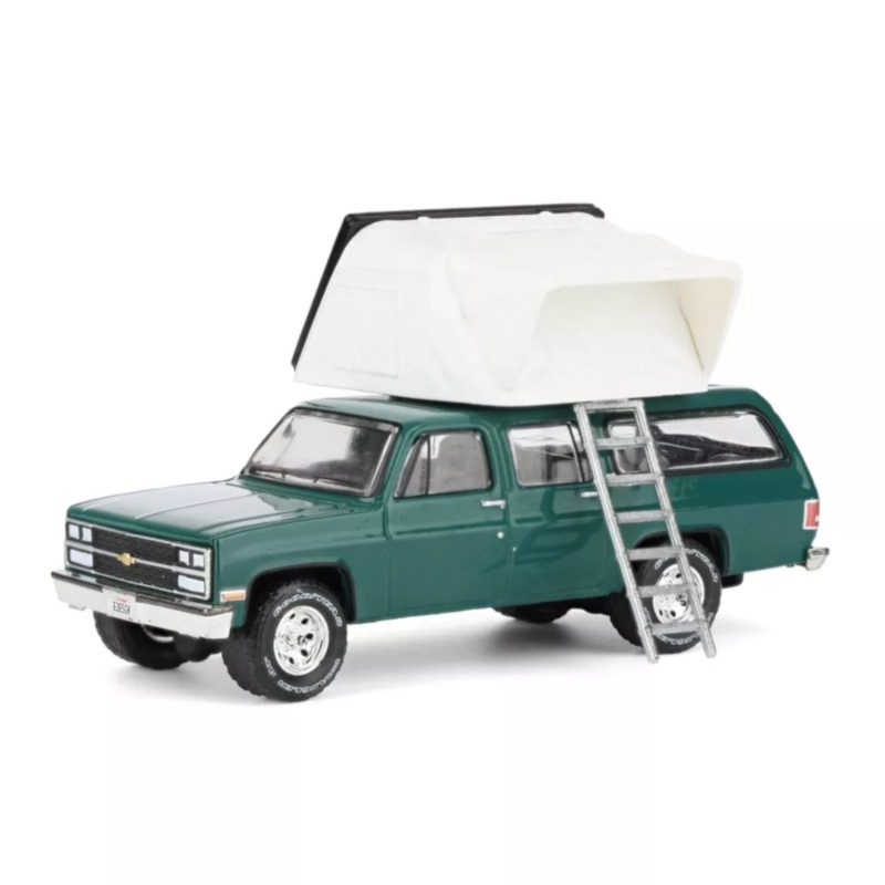Greenlight - 1:64 1990 Chevrolet Suburban - The Great Outdoors Series 4 - Image 2