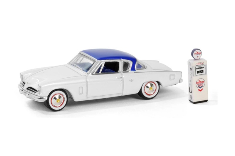 Greenlight - 1:64 1954 Studebaker Commander Starliner - The Hobby Shop Series 16